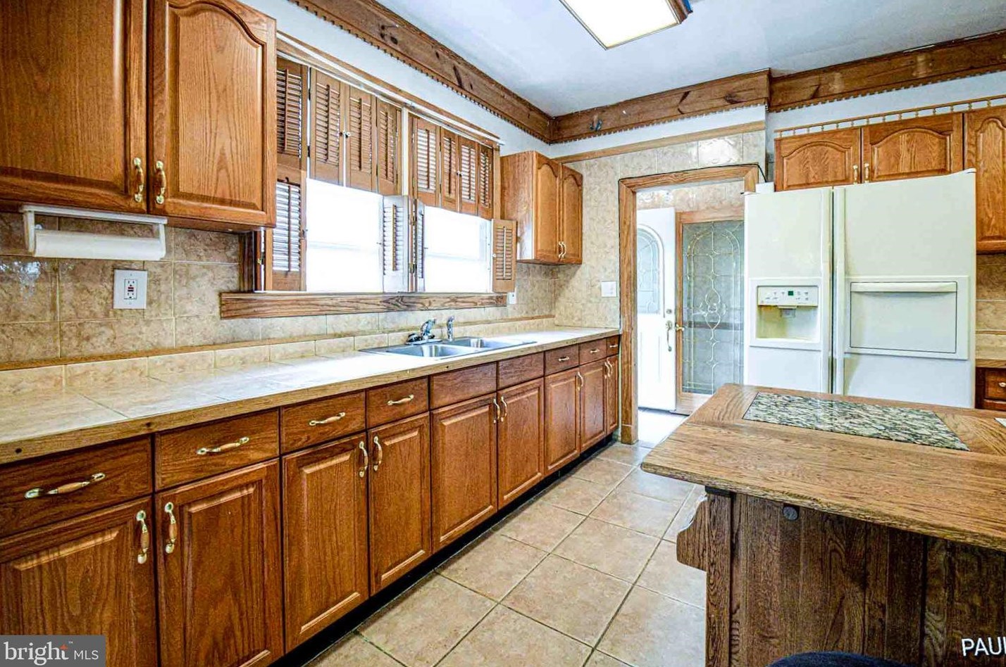 3510 Sequoia Ave, Baltimore MD  21215-7257 exterior