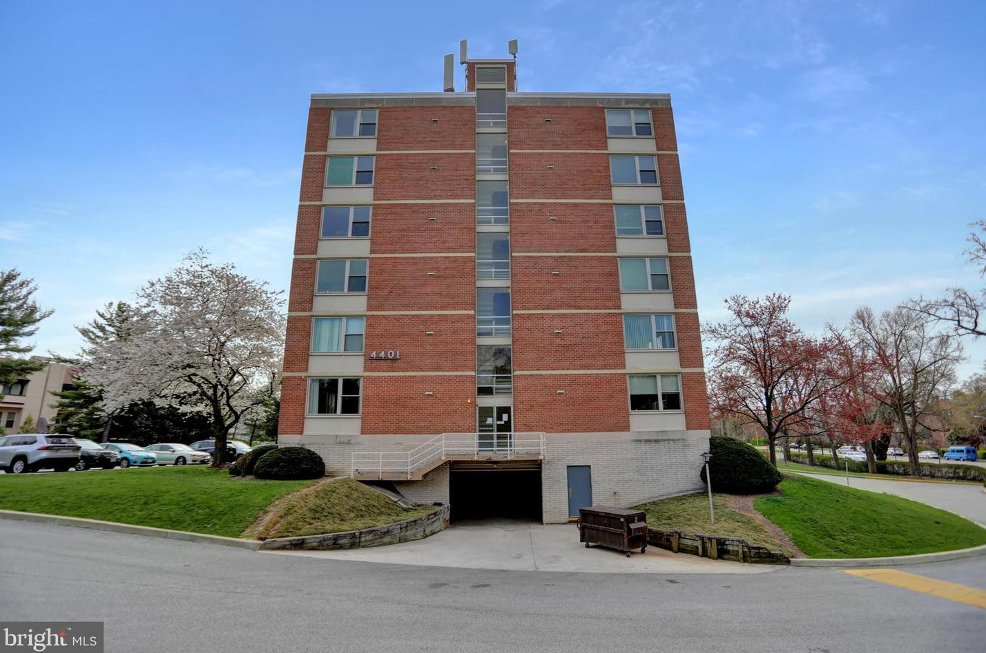 4401 Roland Ave, Baltimore MD  21210-2729 exterior