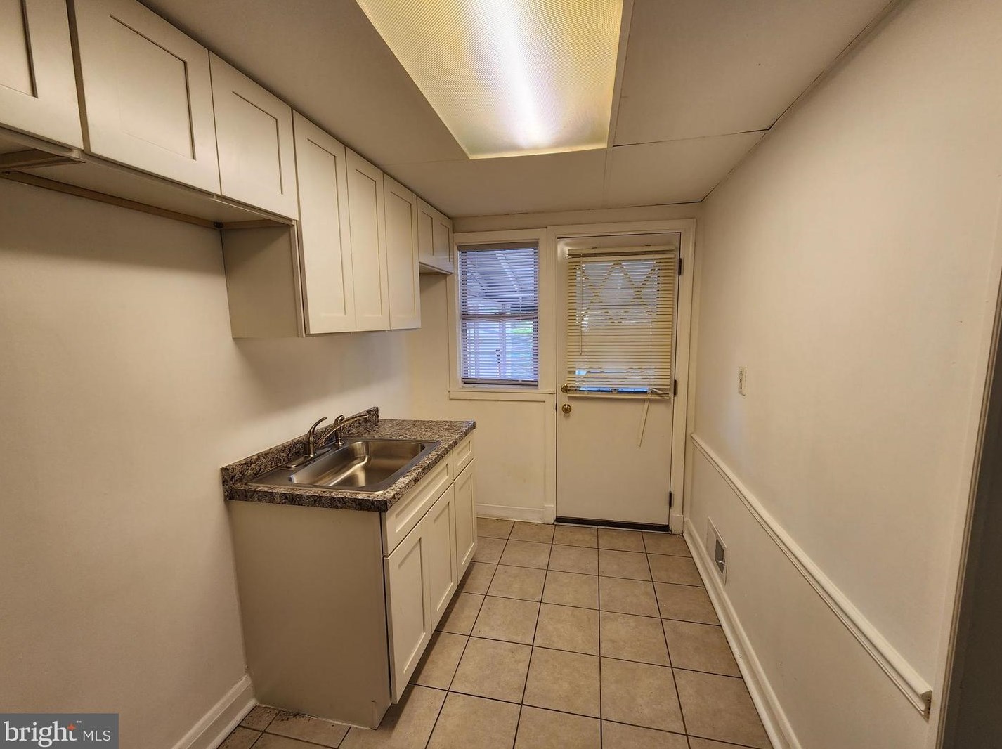 3853 Shannon Dr, Baltimore MD  21213-1826 exterior