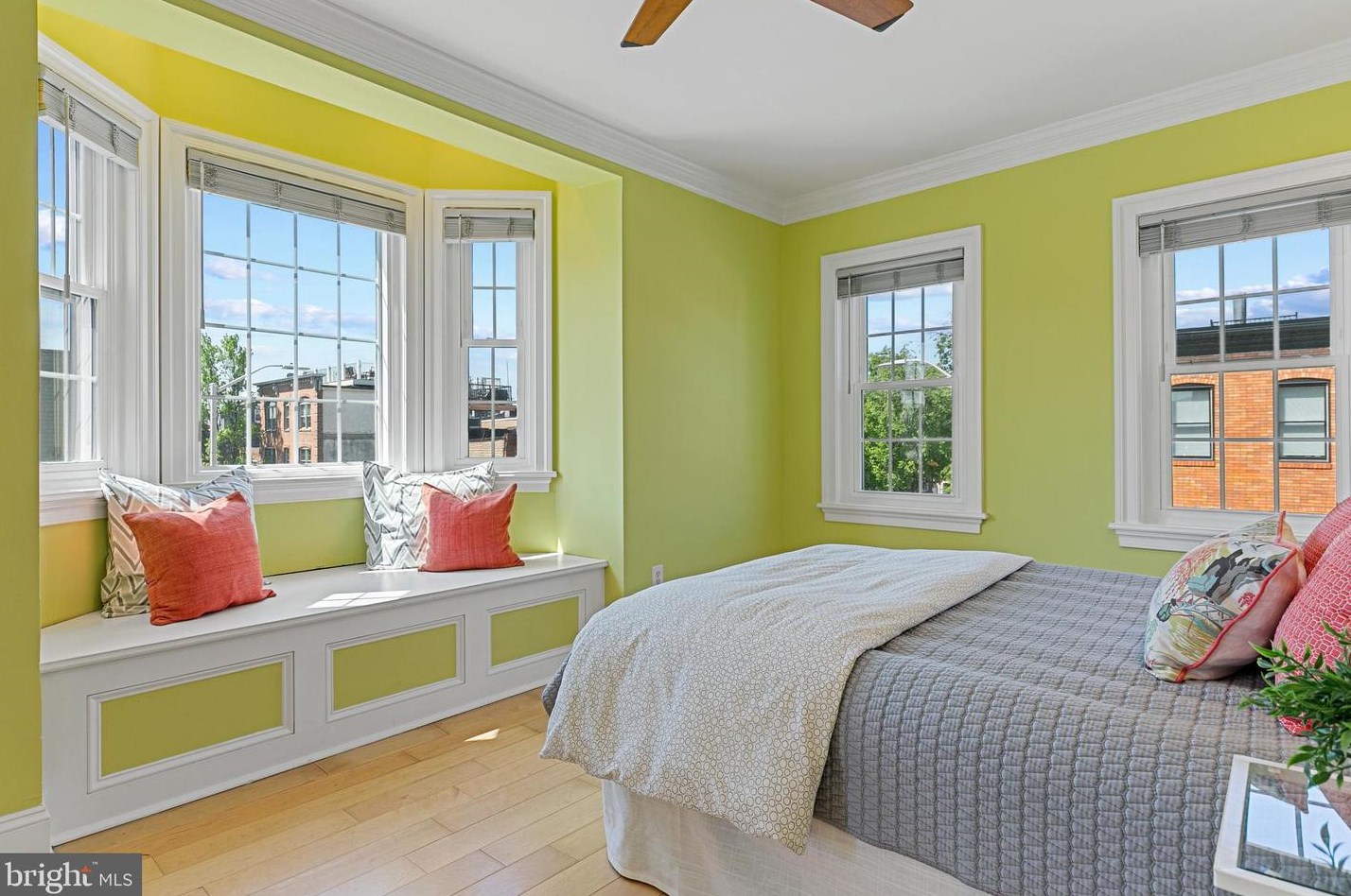 749 Decker Ave, Baltimore MD 21224-3946 exterior