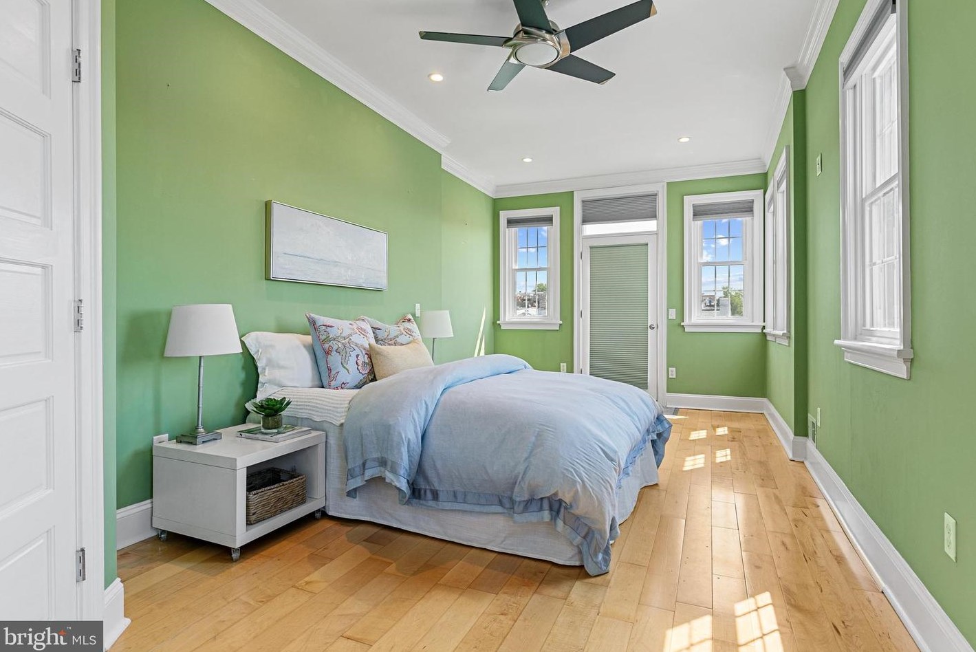 749 Decker Ave, Baltimore MD 21224-3946 exterior