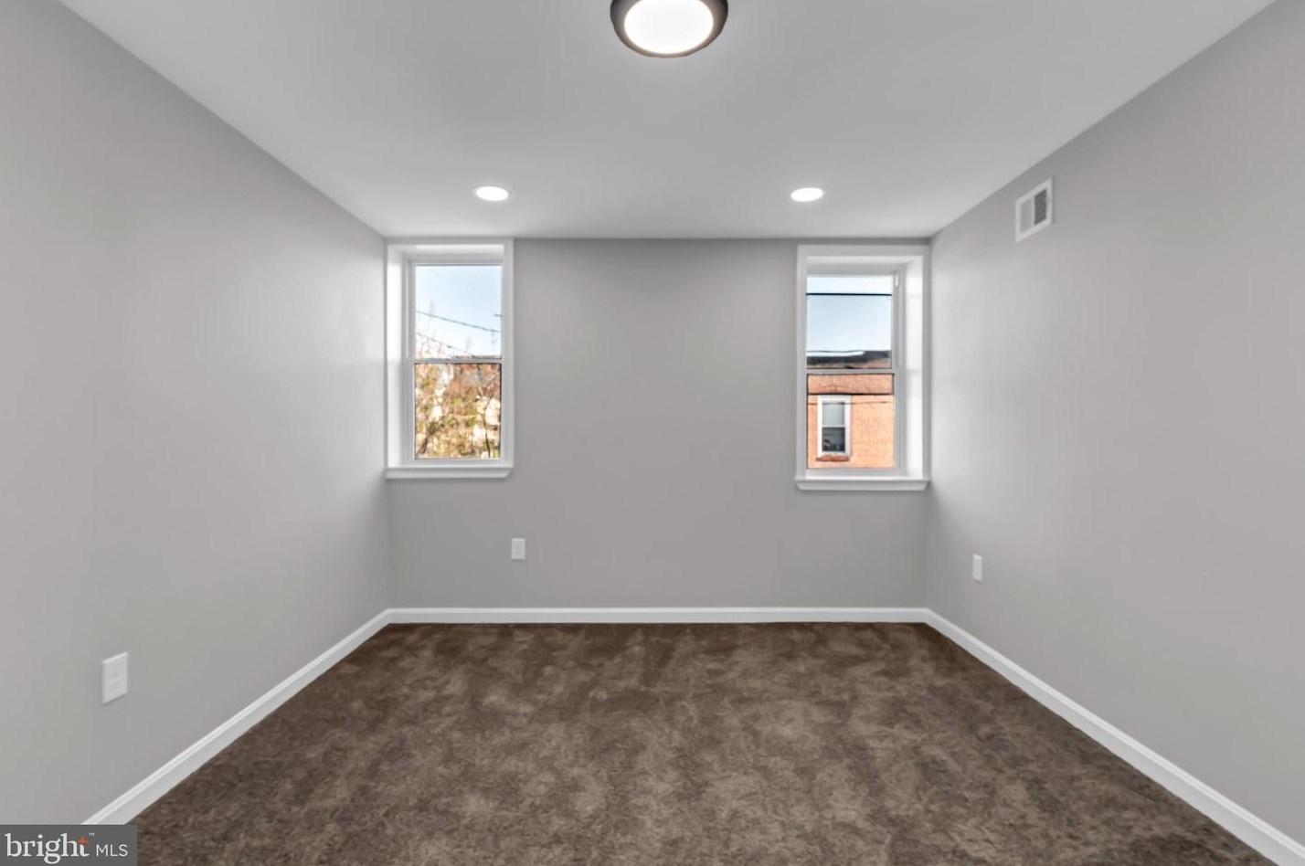 2504 Madison St, Baltimore MD  21205-1702 exterior