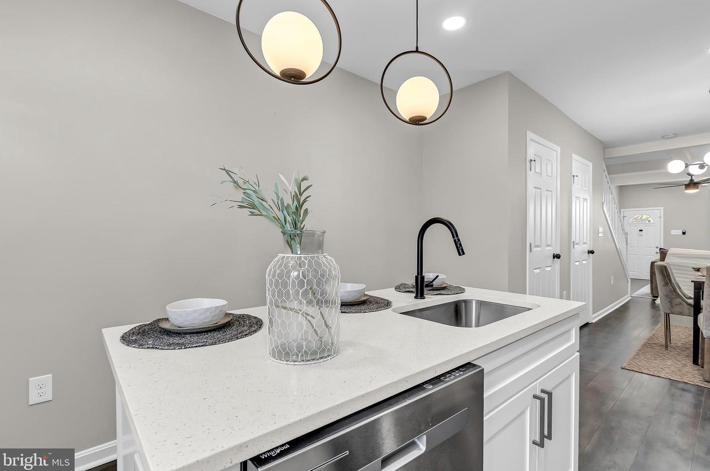 2504 Madison St, Baltimore MD  21205-1702 exterior