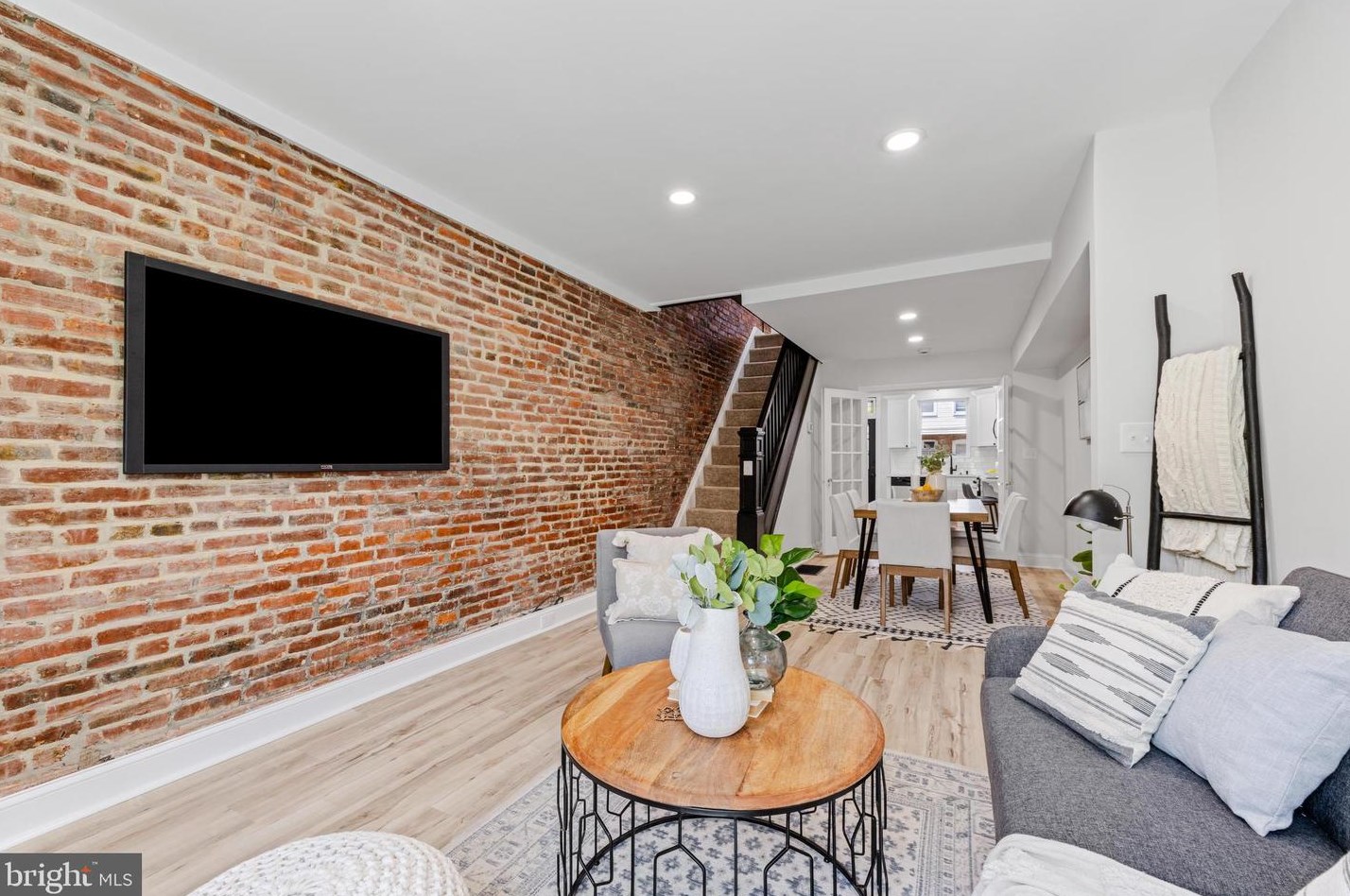 616 Decker Ave, Baltimore MD  21205-2729 exterior