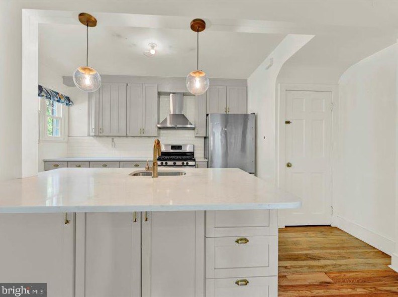 4113 Westview Rd, Baltimore MD  21218-1456 exterior