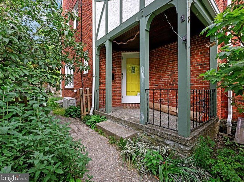 4113 Westview Rd, Baltimore MD  21218-1456 exterior