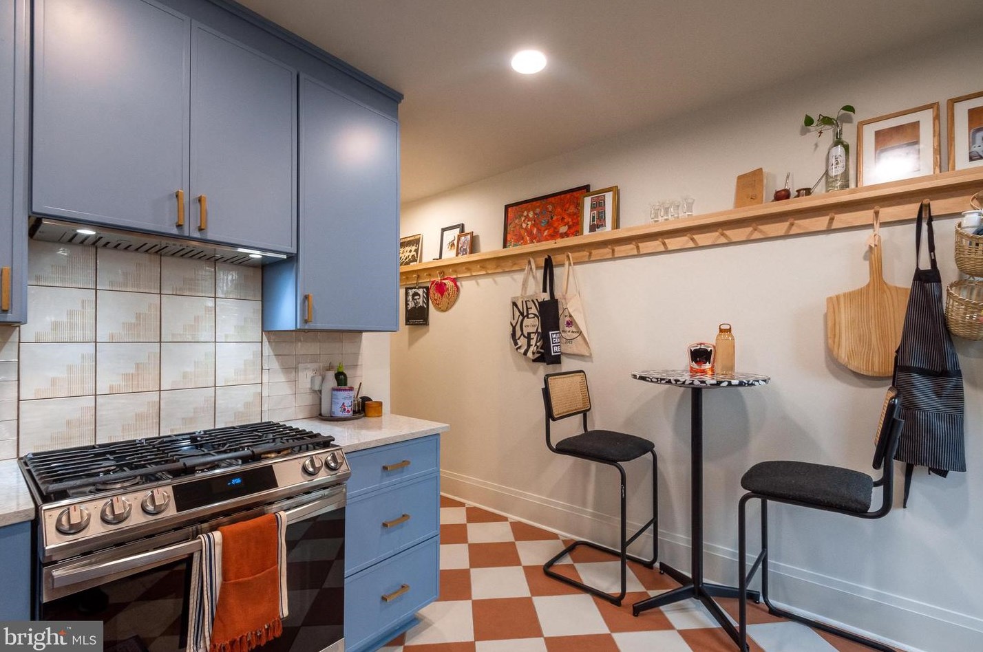 309 29th St, Baltimore MD  21211-2910 exterior
