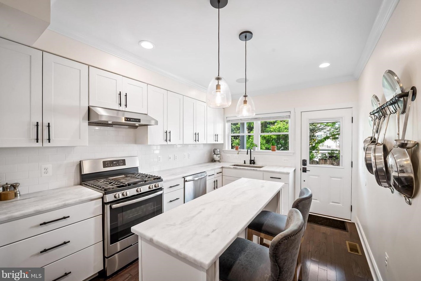 1439 Henry St, Baltimore MD  21230-4638 exterior