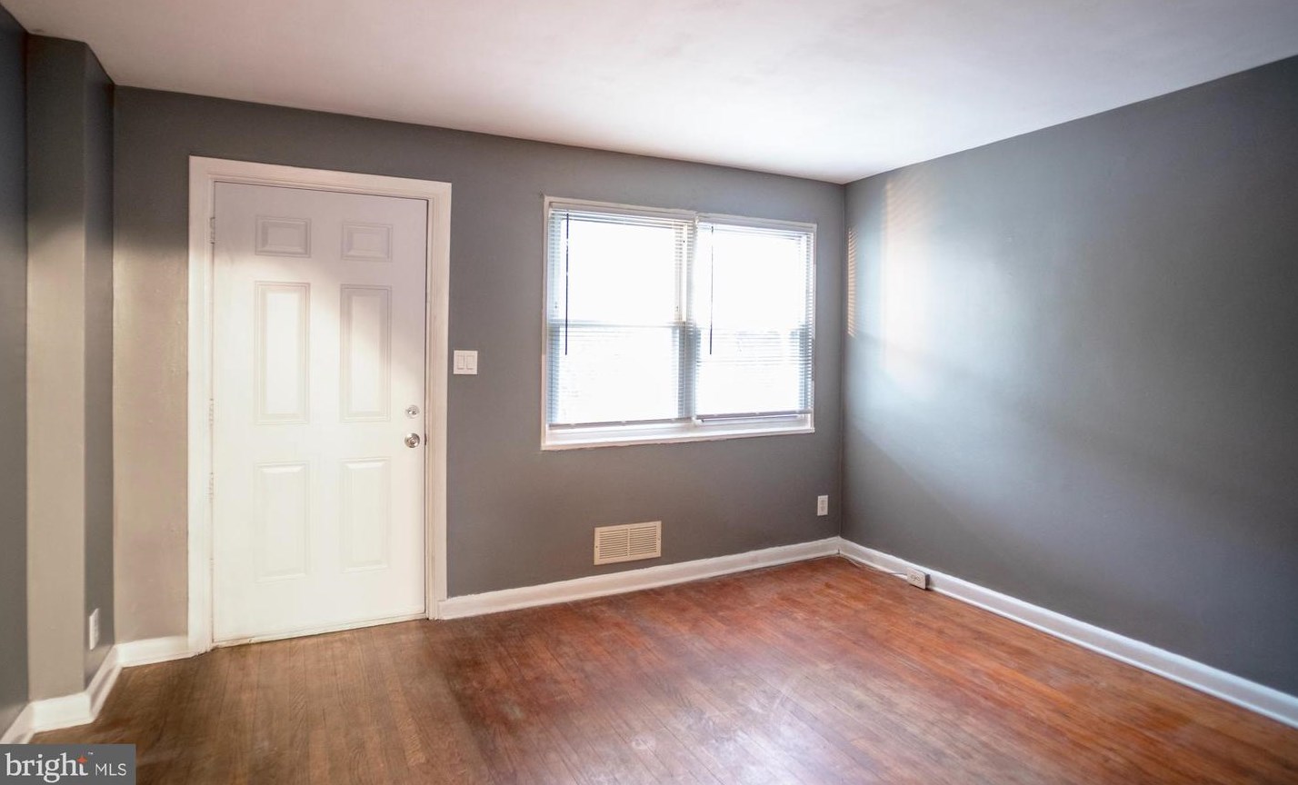 3107 Georgetown Rd, Baltimore MD  21230-1007 exterior