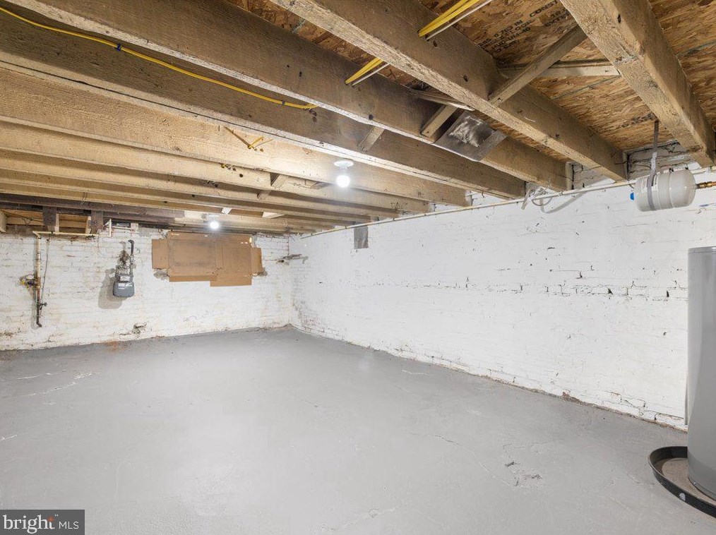 29 Kresson St, Baltimore MD 21224-1710 exterior