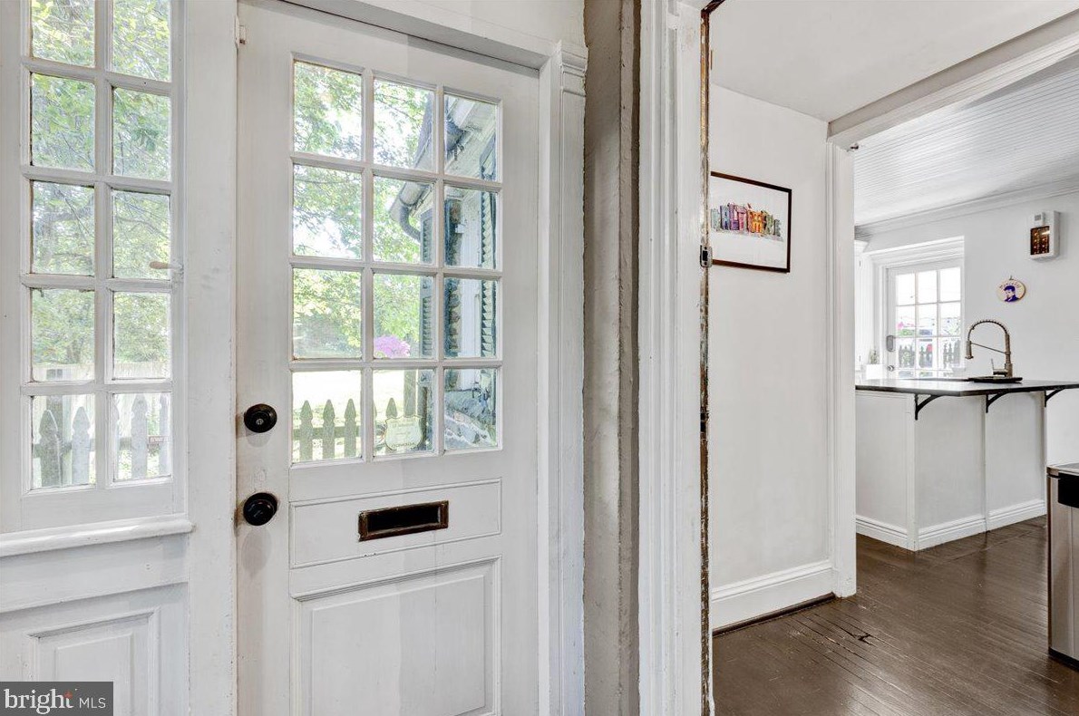 311 Wendover Rd, Baltimore MD  21218-1128 exterior