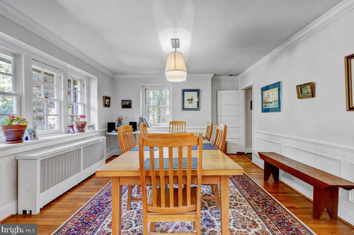 311 Wendover Rd, Baltimore MD  21218-1128 exterior