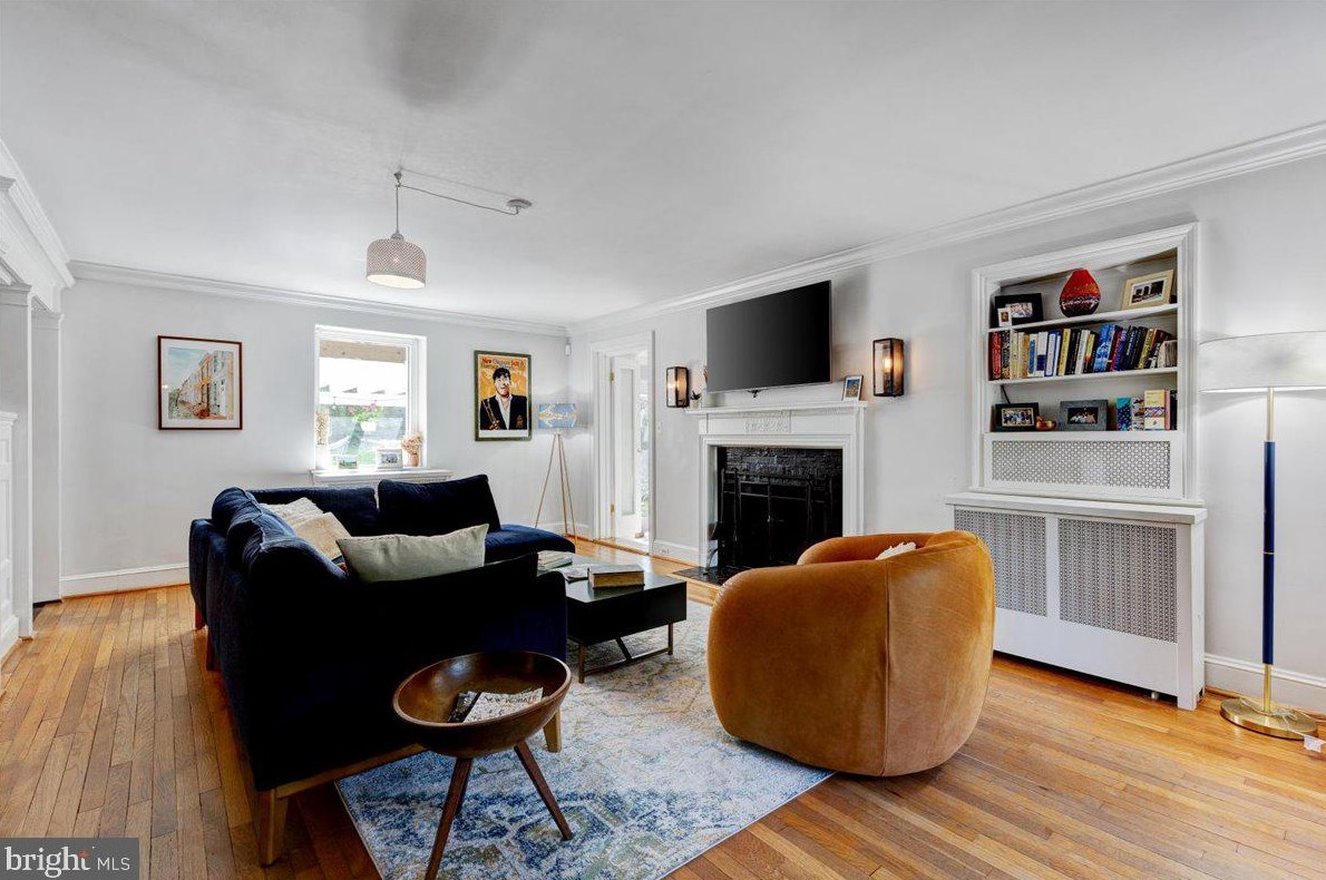 311 Wendover Rd, Baltimore MD  21218-1128 exterior