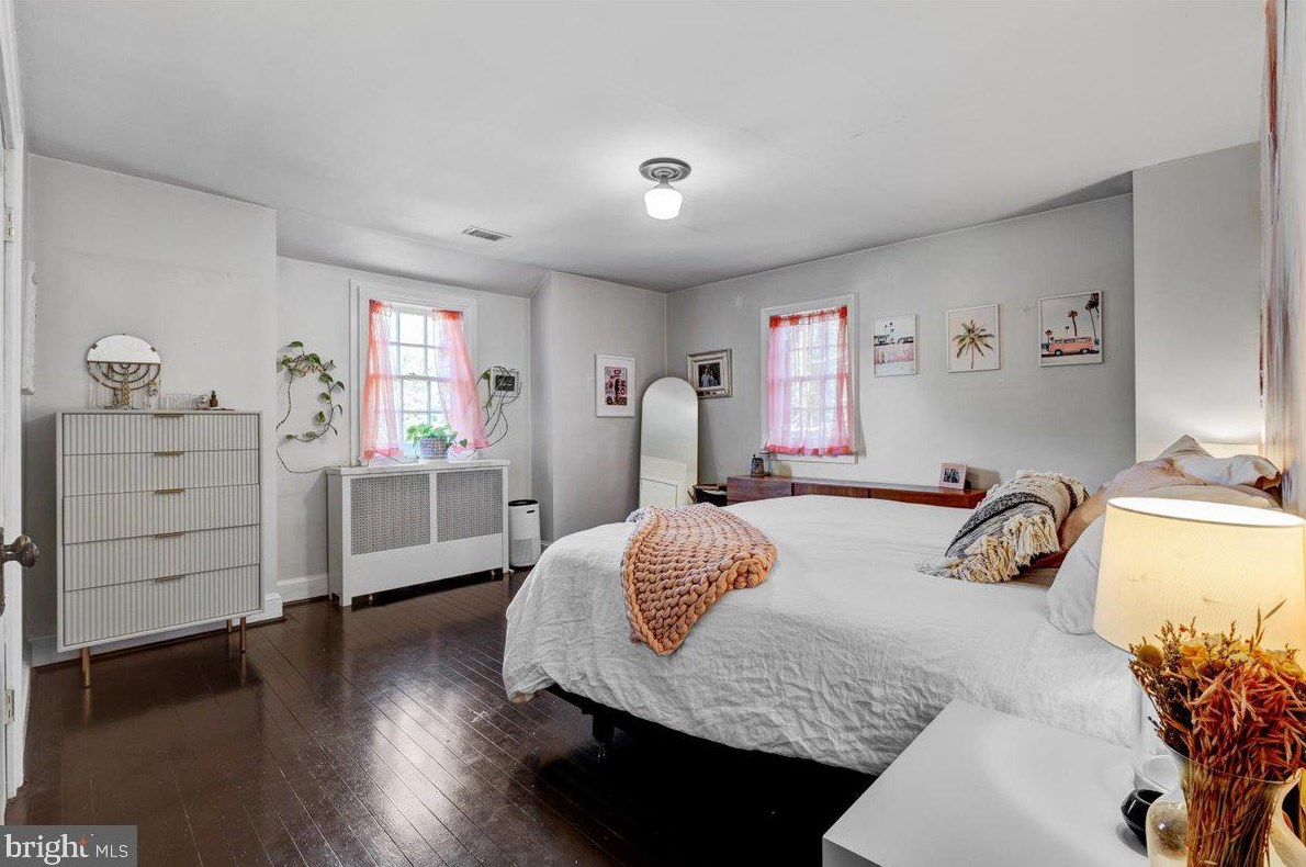 311 Wendover Rd, Baltimore MD  21218-1128 exterior