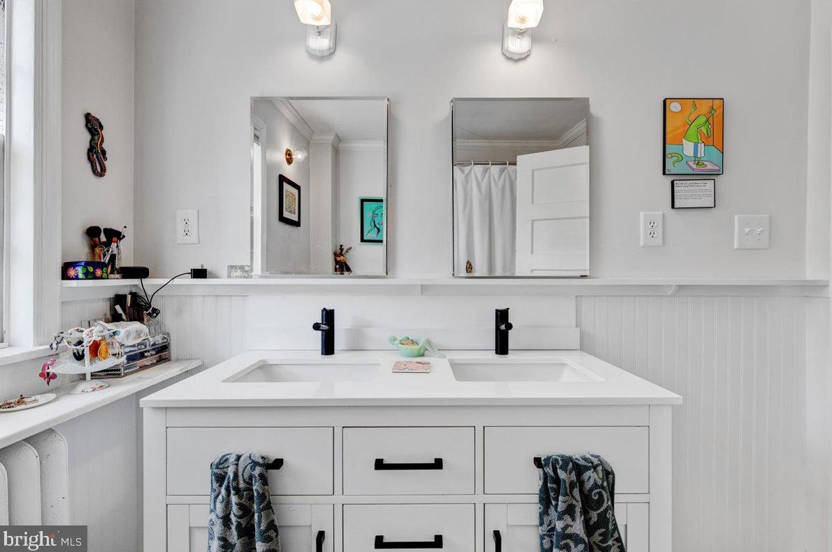 311 Wendover Rd, Baltimore MD  21218-1128 exterior