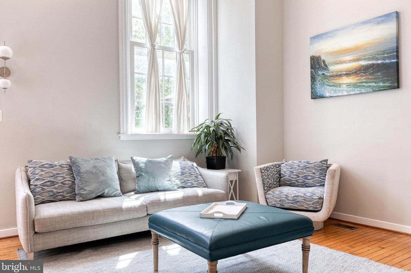 829 Sharp St, Baltimore MD 21201-2413 exterior