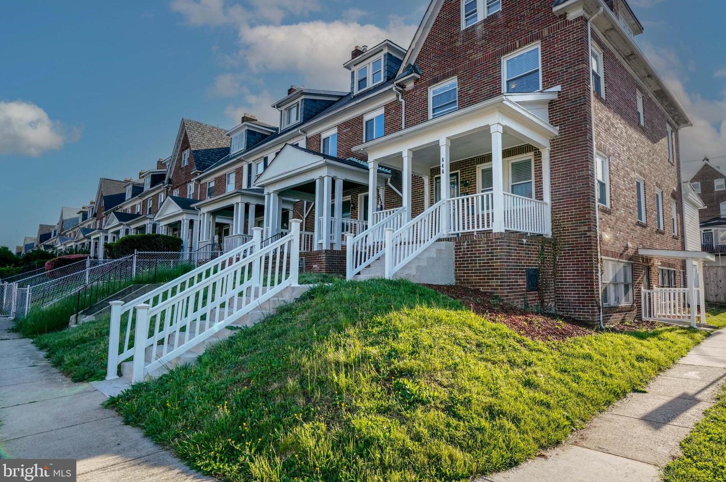 646 Augusta Ave, Baltimore MD  21229-1801 exterior