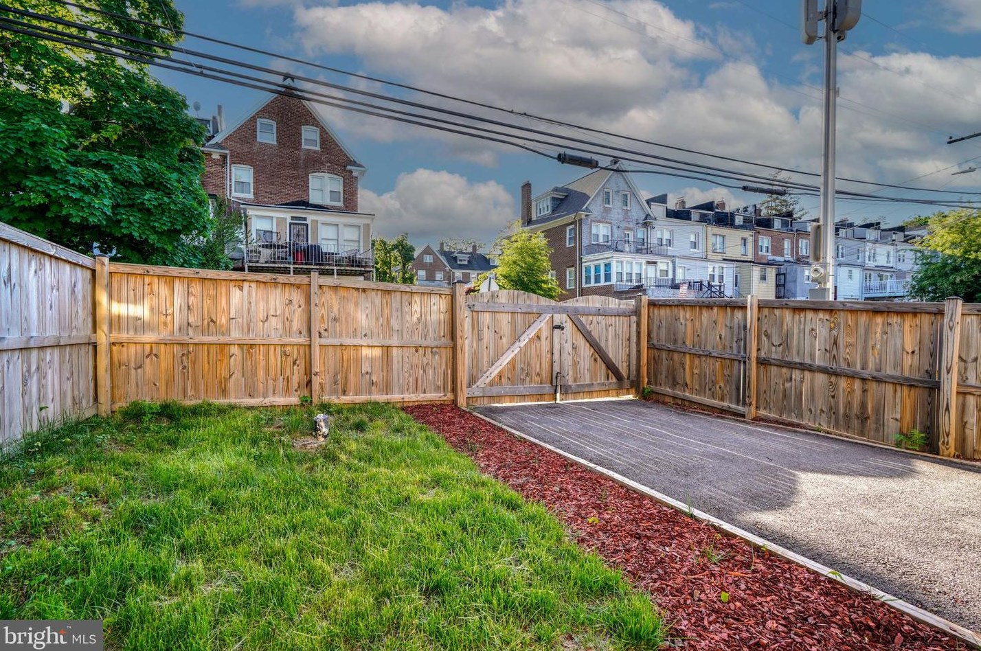 646 Augusta Ave, Baltimore MD  21229-1801 exterior