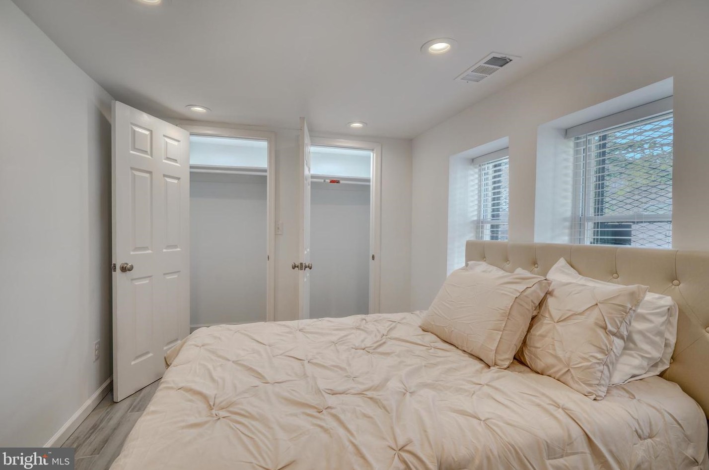 646 Augusta Ave, Baltimore MD  21229-1801 exterior