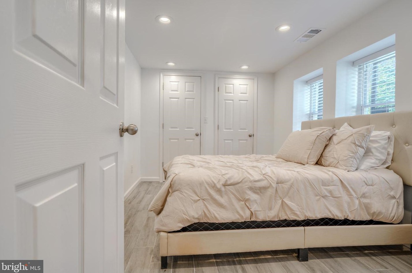 646 Augusta Ave, Baltimore MD  21229-1801 exterior