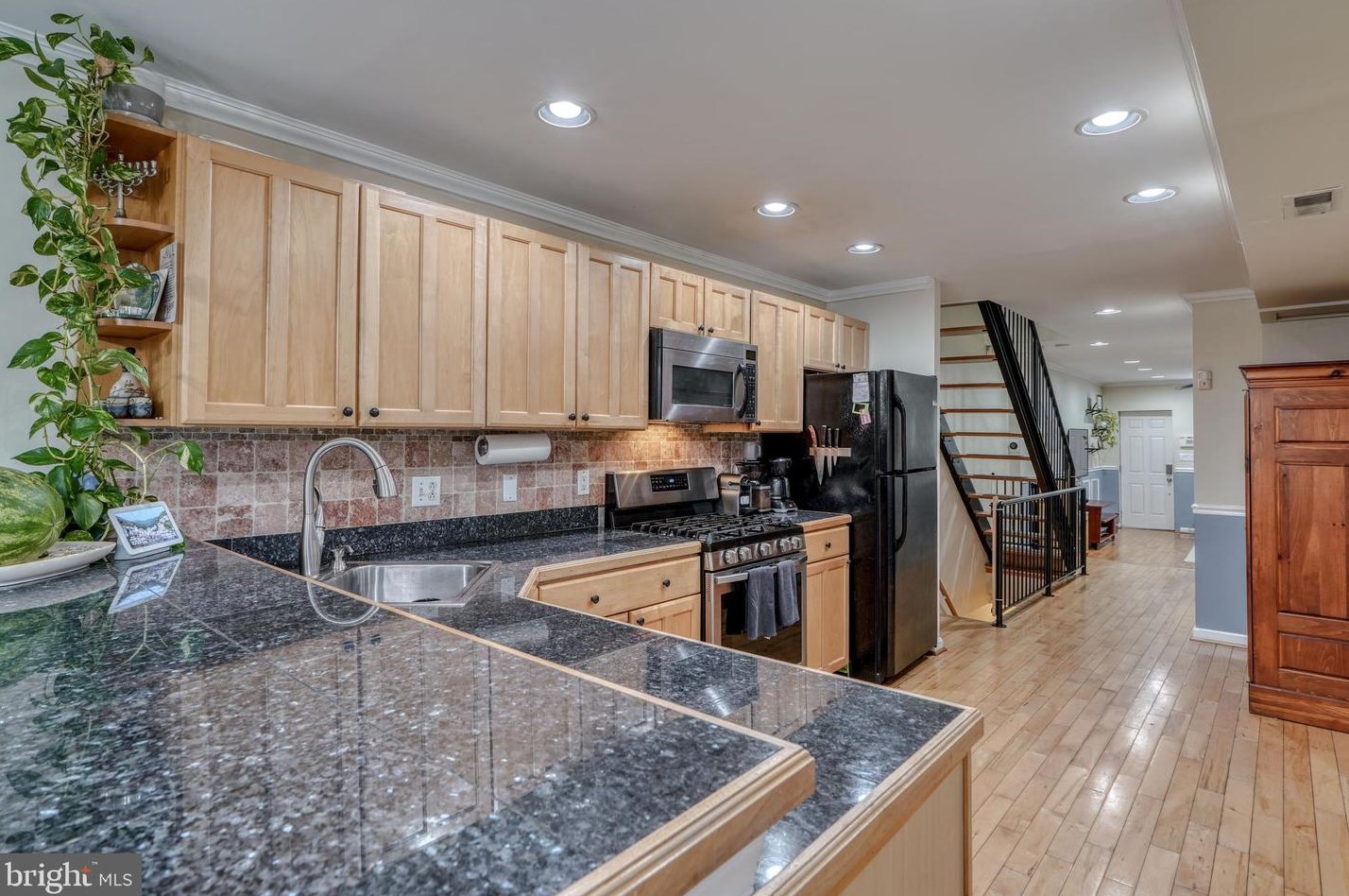 724 Luzerne Ave, Baltimore MD  21205-2614 exterior