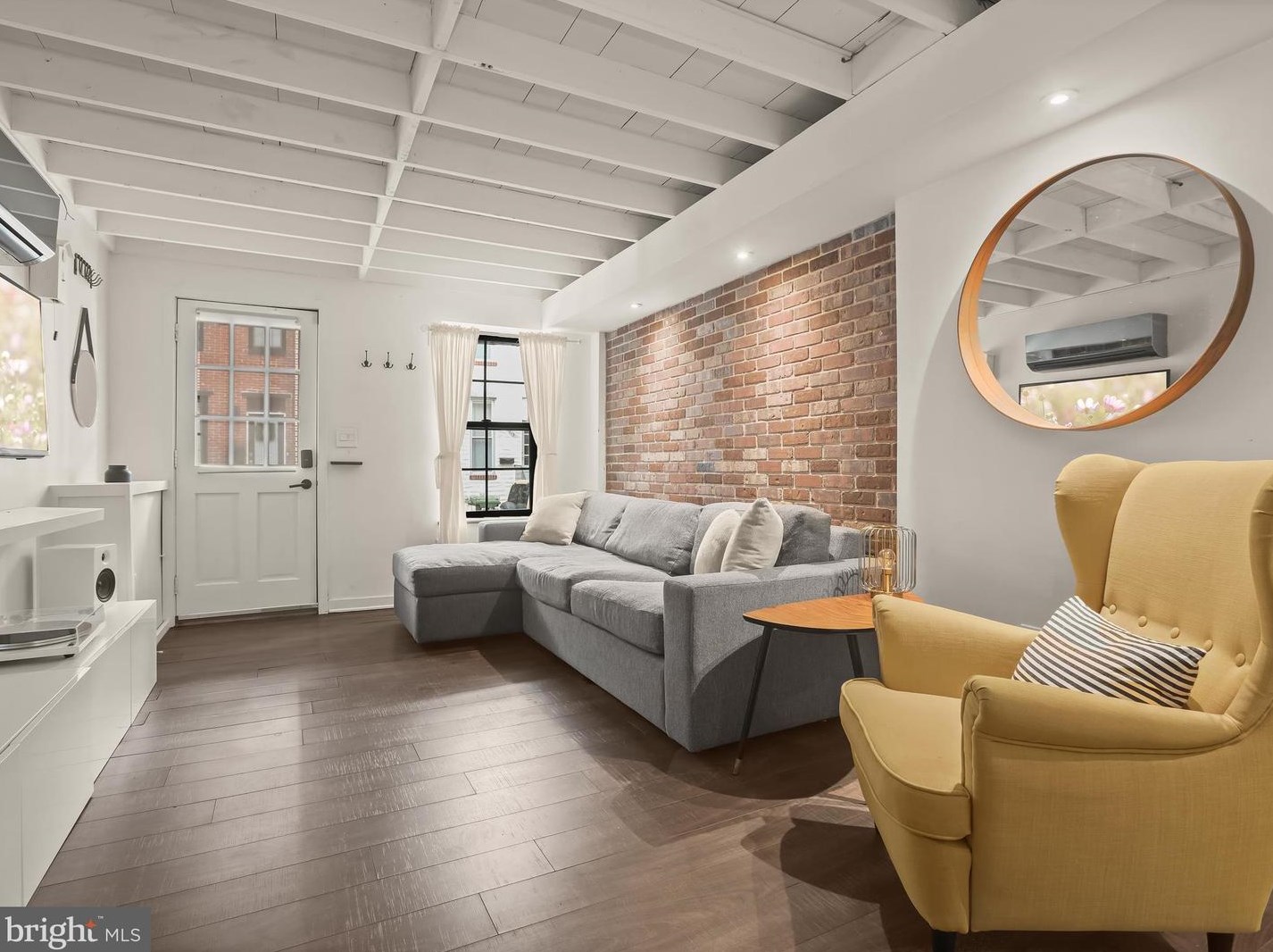 906 Decker Ave, Baltimore MD  21224-4939 exterior