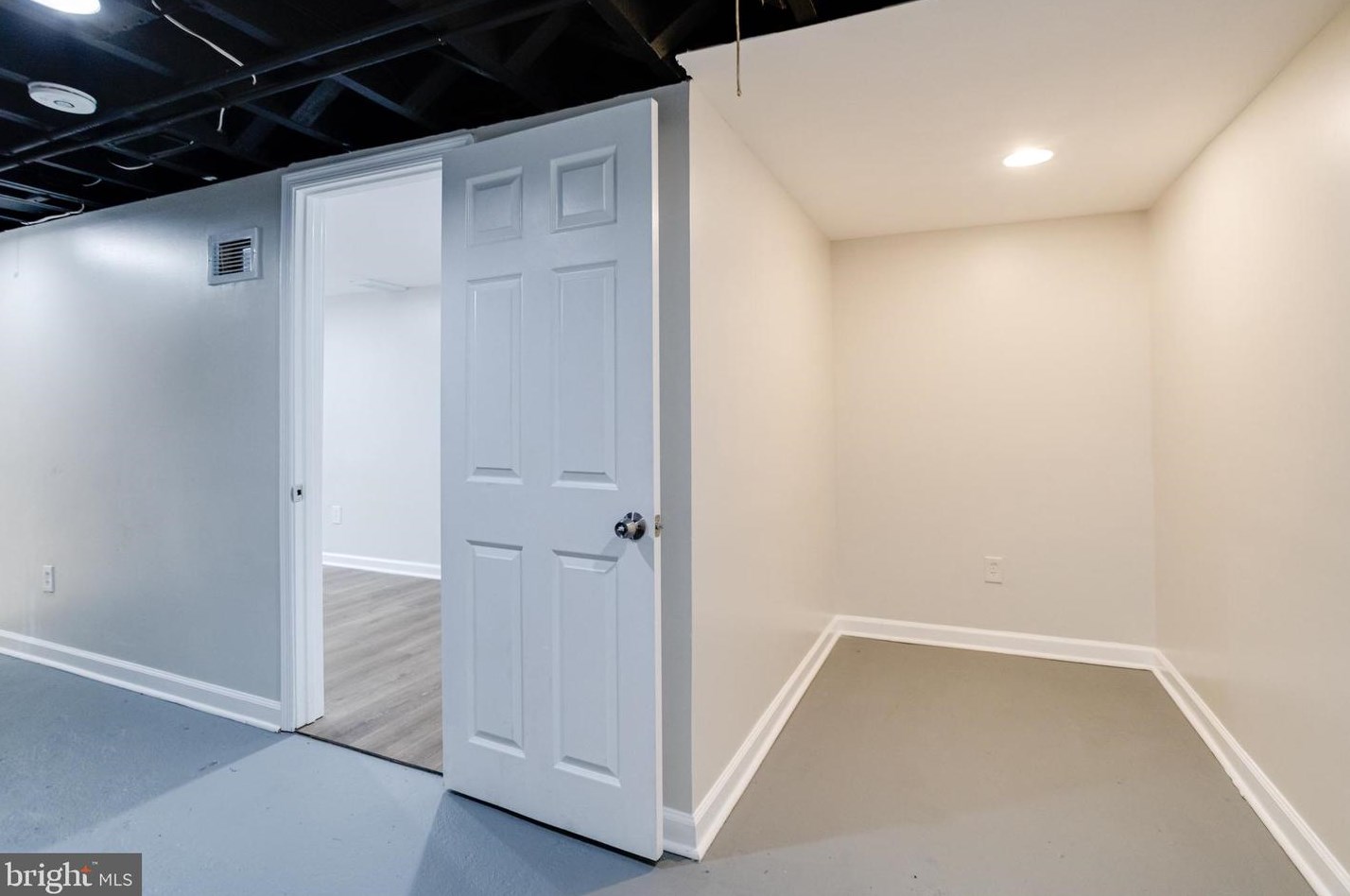 3202 Brendan Ave, Baltimore MD  21213-1842 exterior