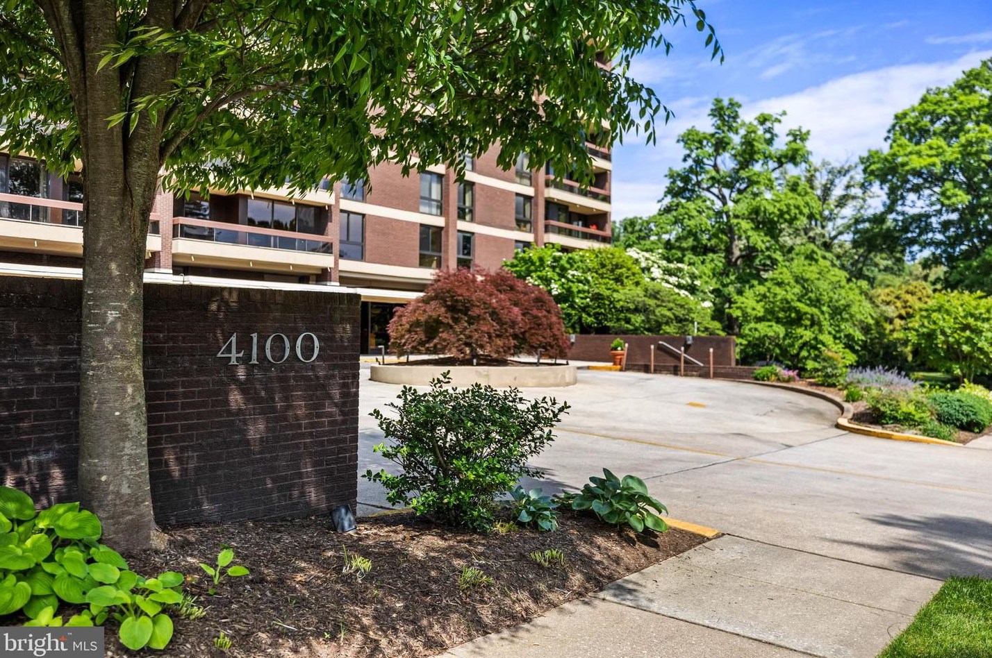 4100 Charles St, Baltimore MD  21218-1060 exterior