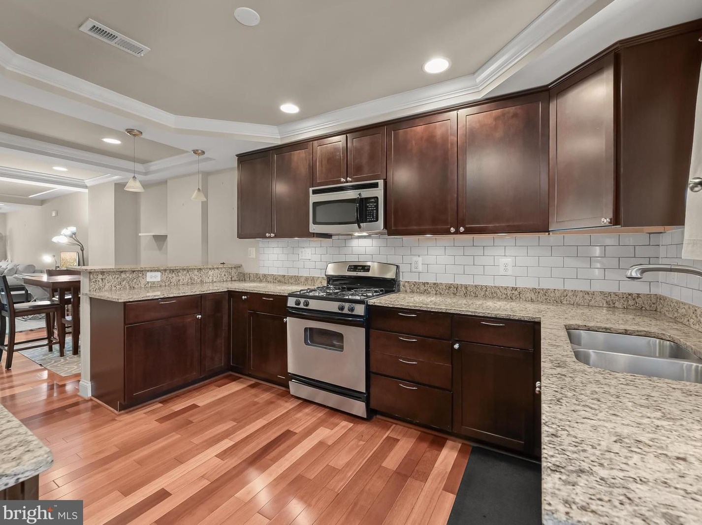 102 Ellwood Ave, Baltimore MD  21224-1307 exterior