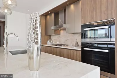 300 International Drive #2403, Baltimore, MD 21202 - Photo 13