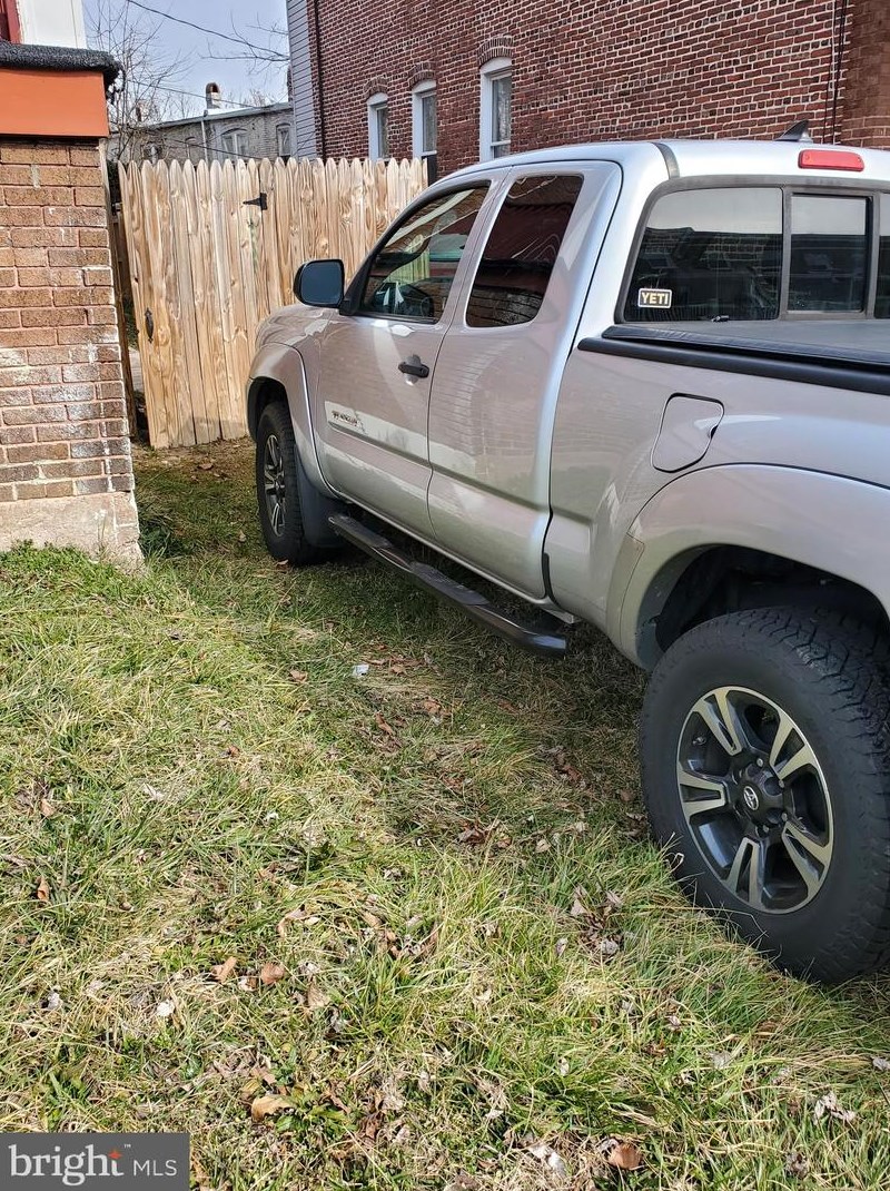 804 Belgian Ave, Baltimore MD 21218-1220 exterior