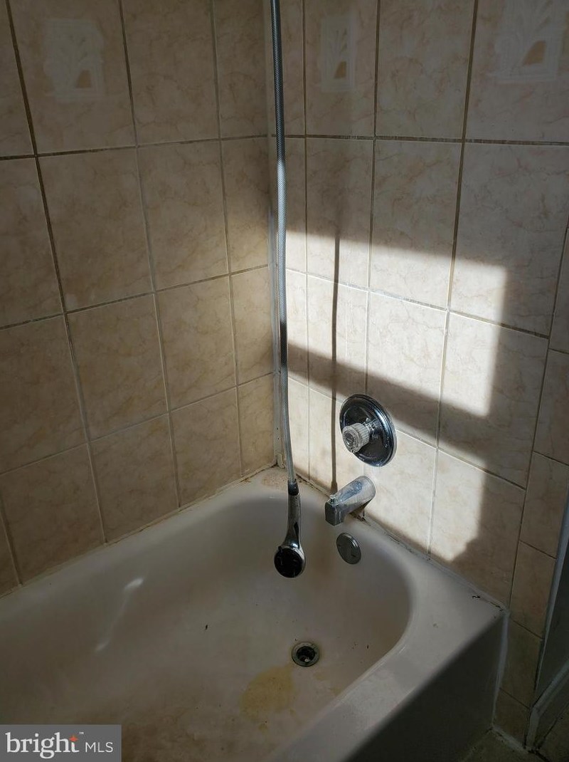 804 Belgian Ave, Baltimore MD 21218-1220 exterior