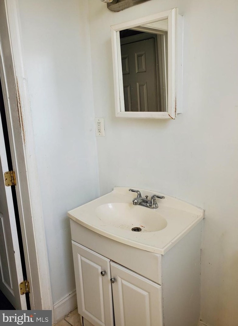 804 Belgian Ave, Baltimore MD 21218-1220 exterior