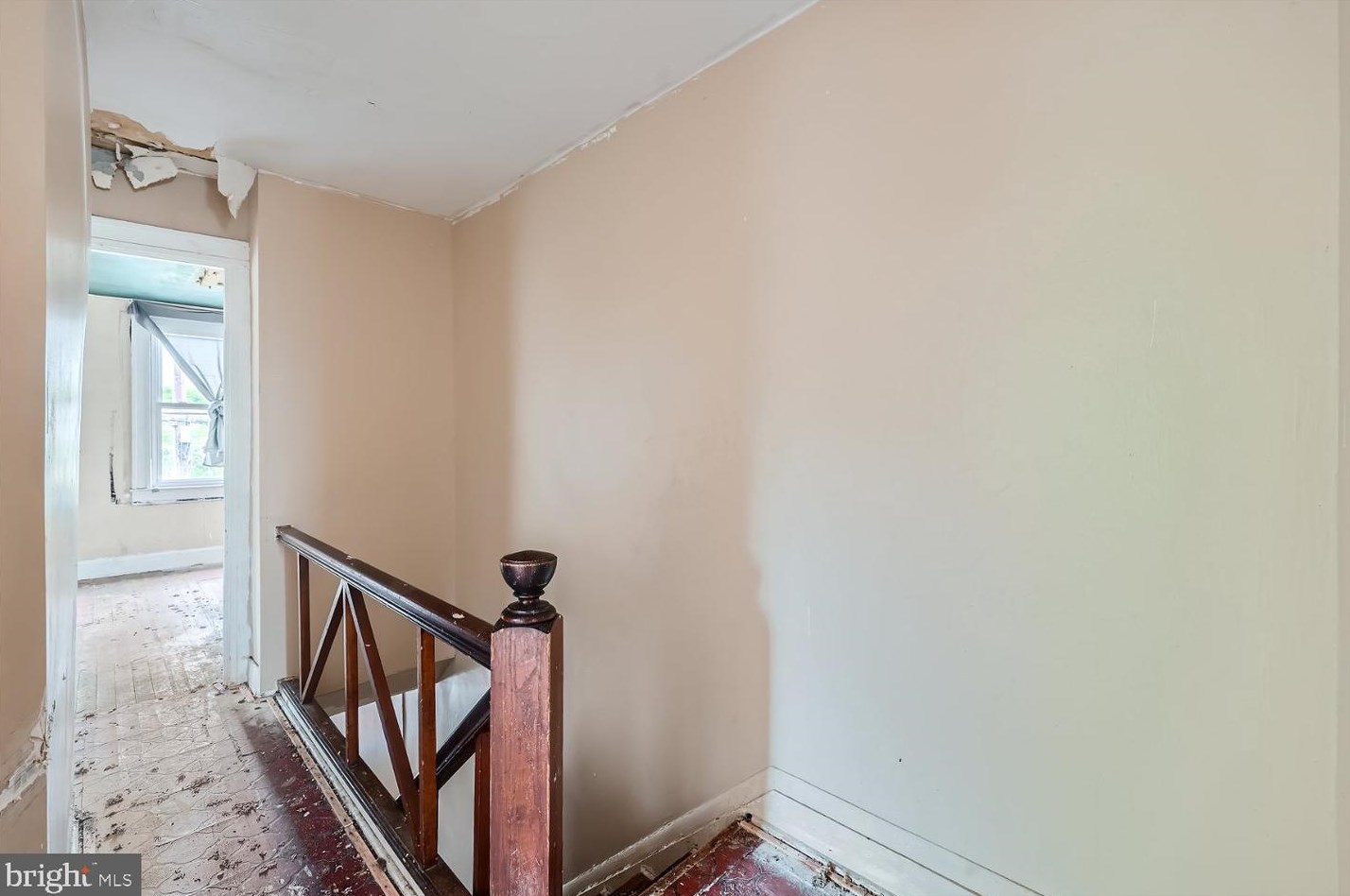 3100 Kenyon Ave, Baltimore MD  21213-2122 exterior
