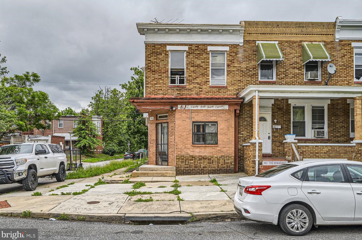 3100 Kenyon Ave, Baltimore MD  21213-2122 exterior