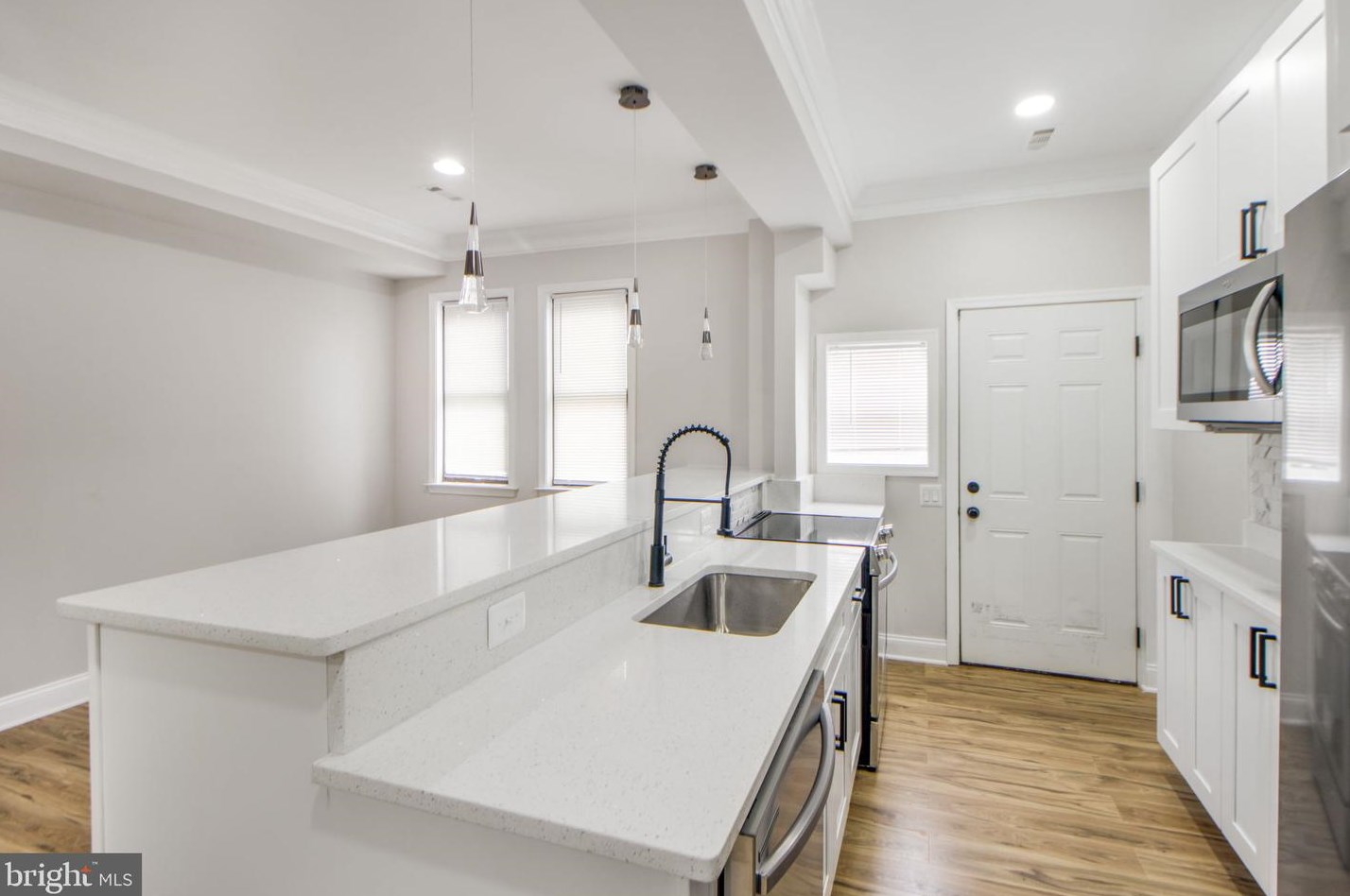 3904 Hayward Ave, Baltimore MD 21215-5038 exterior