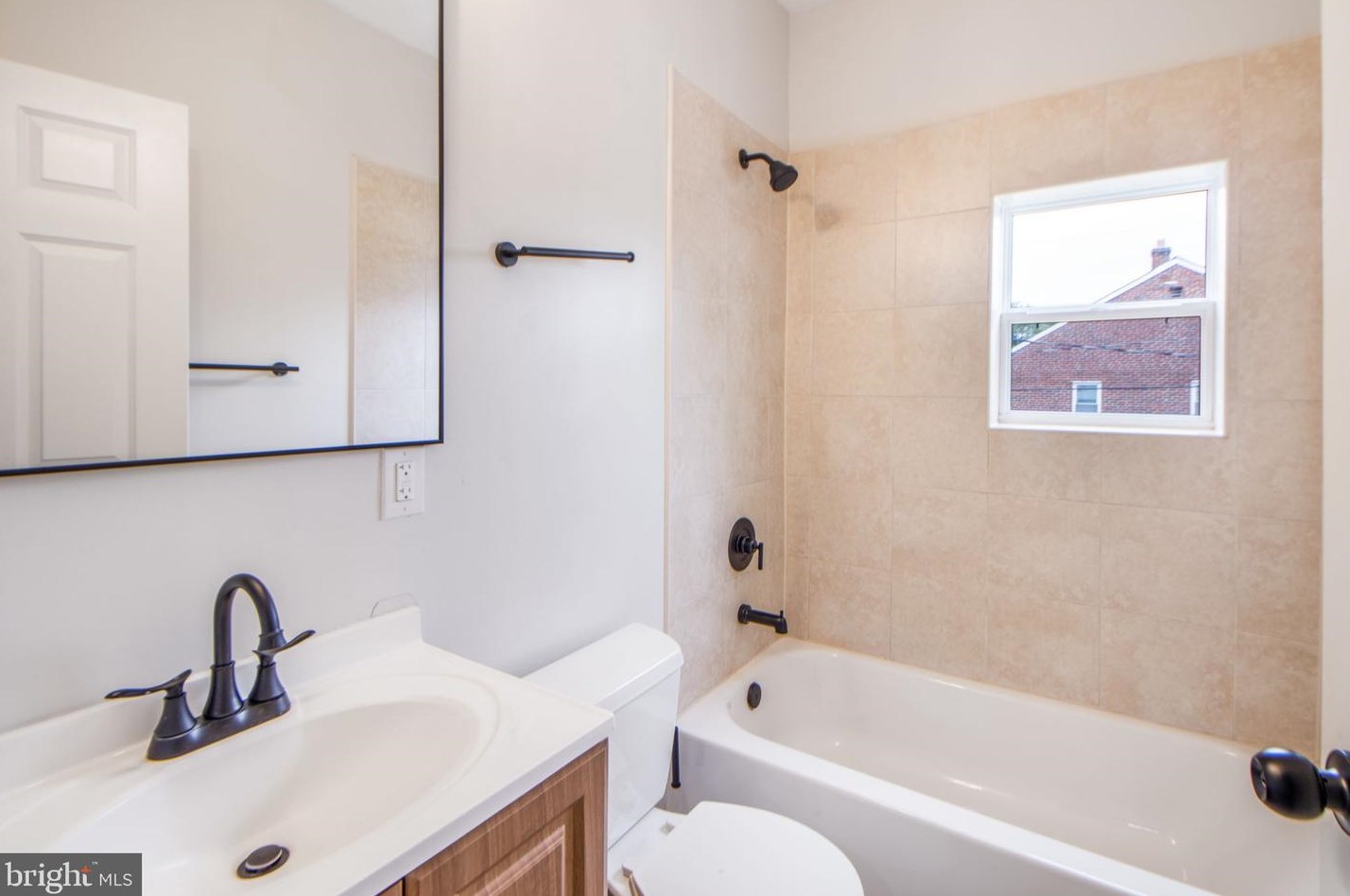 3904 Hayward Ave, Baltimore MD 21215-5038 exterior