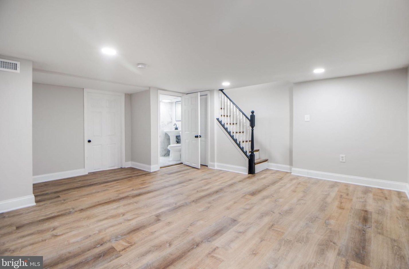 3904 Hayward Ave, Baltimore MD 21215-5038 exterior