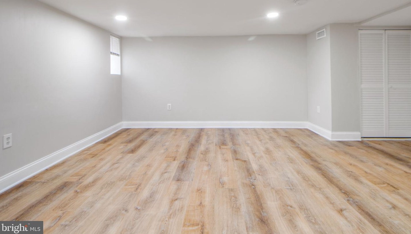 3904 Hayward Ave, Baltimore MD 21215-5038 exterior