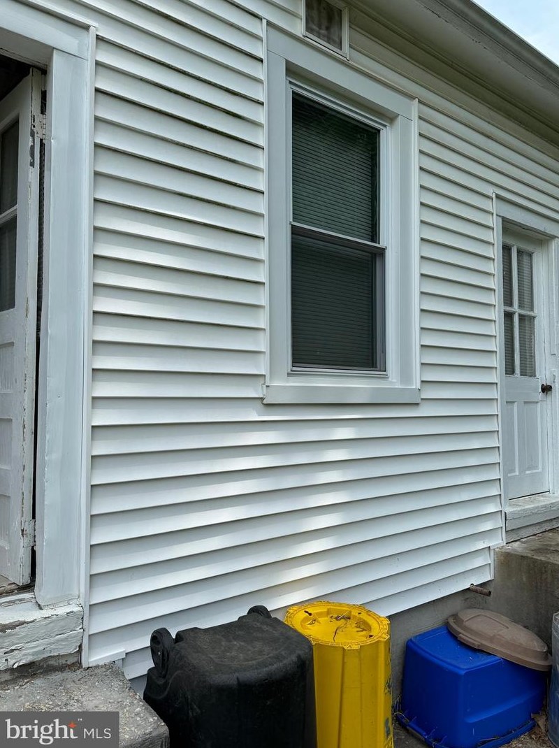 4319 Bayonne Ave, Baltimore MD 21206-2836 exterior