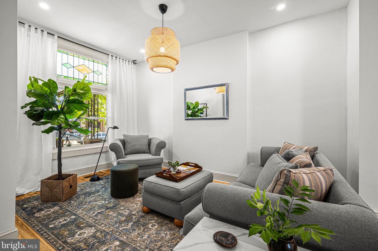 4022 Falls Rd, Baltimore MD  21211-1740 exterior