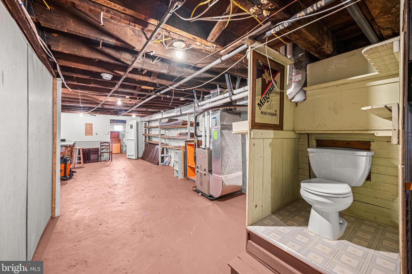 4022 Falls Rd, Baltimore MD  21211-1740 exterior