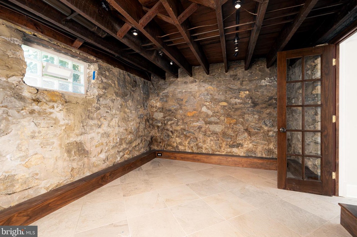 4405 Underwood Rd, Baltimore MD 21218-1151 exterior