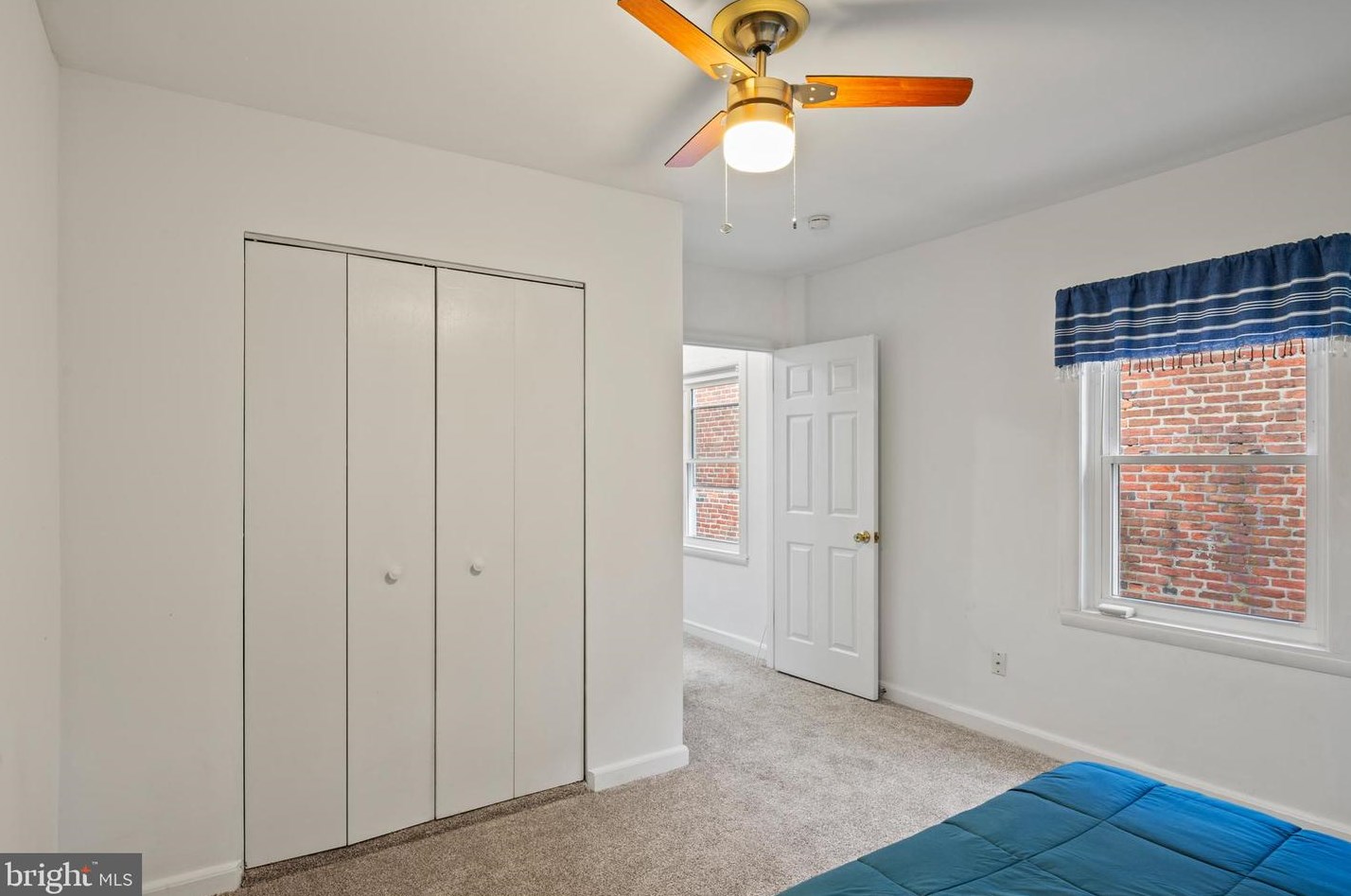 808 Hollins St, Baltimore MD  21201-1004 exterior