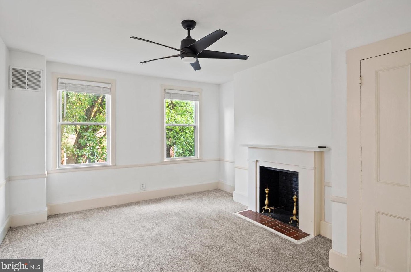 808 Hollins St, Baltimore MD  21201-1004 exterior