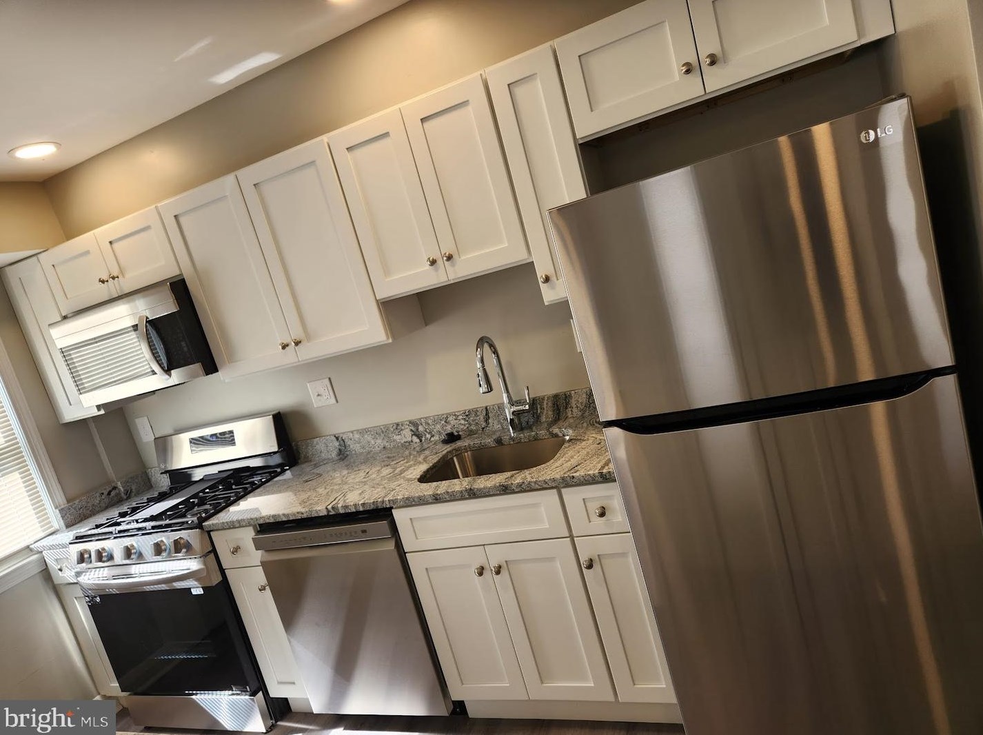 1000 Woodington Rd, Baltimore MD  21229-1838 exterior