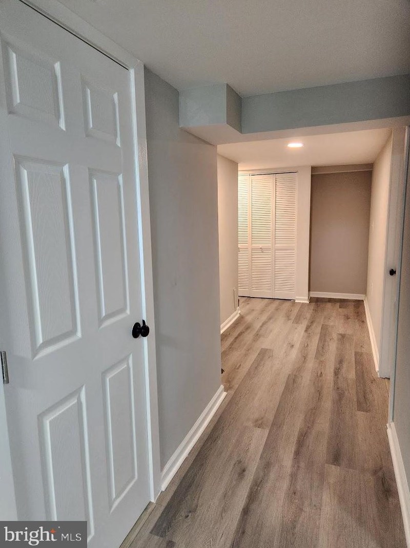 1000 Woodington Rd, Baltimore MD  21229-1838 exterior