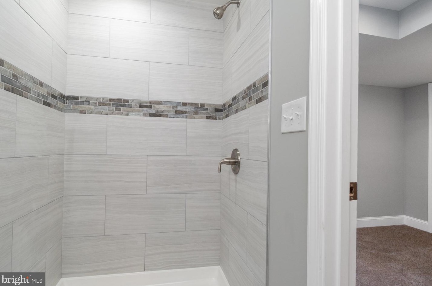 1624 Roundhill Rd, Baltimore MD  21218-2213 exterior