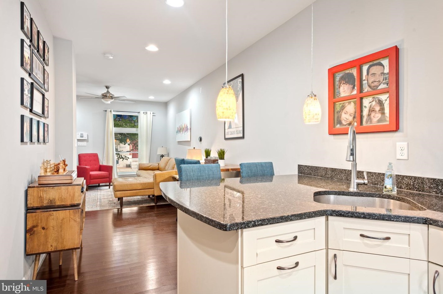 406 Robinson St, Baltimore MD 21224-4929 exterior