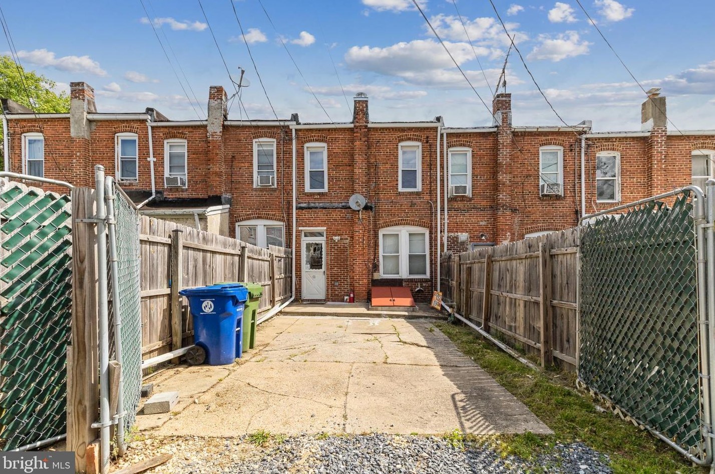 504 Hurley Ave, Baltimore MD 21223-2716 exterior